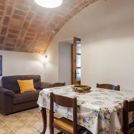 Appealing In With Swimming Pool Lejlighed Girona